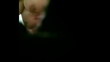 Espiando a la vecina tetona