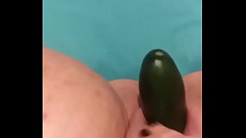 Bbw Fucks Herself thumbnail