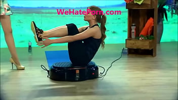 German babe jana hartmann shows panty oops on stage