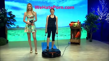 German babe jana hartmann shows panty oops on stage