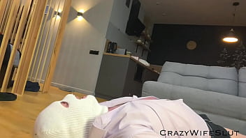 Prisoner drinking piss from oficer