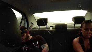 Anões na massagem tântrica risos e gozadas