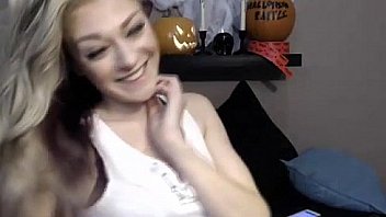 British cam slut shows her big hole