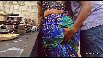 Sexy chachi ki badi gand