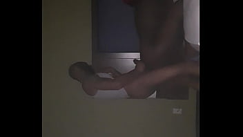 Helping her booty get bigger