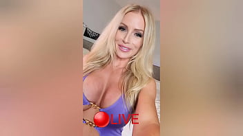 Pov your tik tok crush sucks your cock