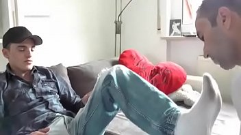 Lambendo Tênis Nike Com Meias E Fazendo Muito Sexo Com Tesão 1 Parte thumbnail