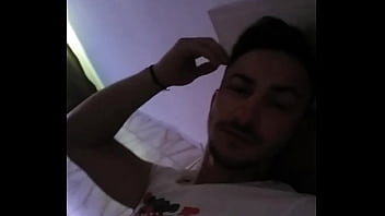 Cryss ia muie de la robert Cryss ia muie de la robert