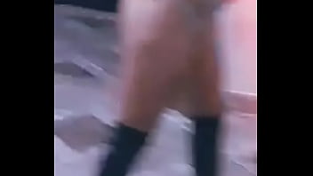 Tetas grandes bailando