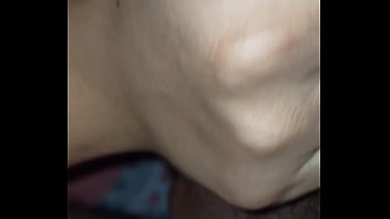 Mi compañero vino a estudiar y acabamos follando en mi cama