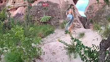 Essa novinha sabe o que fazer com essa rola da uma olhada nisso