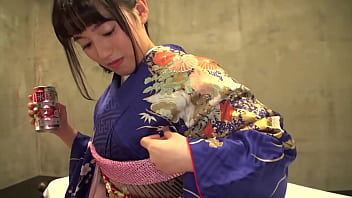 成人式帰りのgカップ爆乳処女20歳 無料記念撮影と称して中出し撮影3