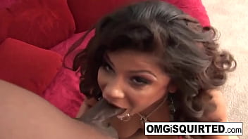 Hot babe squirts all over the bed