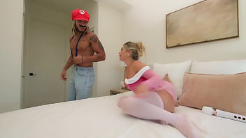 Princess peach gets fucked by mario