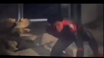 Norman comendo a tia do peter parker