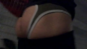 Sagging in public mostrando mis jocks en la calle