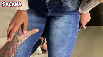 Fodendo A Bucetinha Da Magrinha Na Cozinha thumbnail