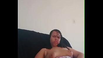Gordinha masturbando
