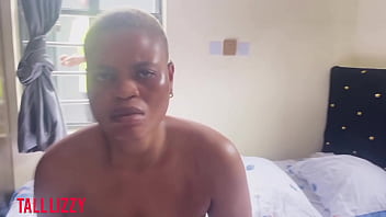 I sneaked in my boyfriend into my room to have a good fuck