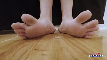 Skinny ginger luna parish deepthroats a cock and gets her pussy fucked