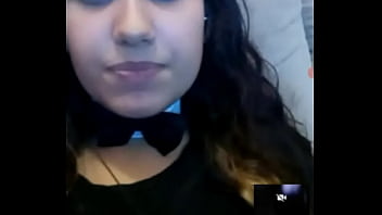 Julia mostrando suas solinhas em call