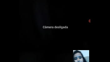 Julia mostrando suas solinhas em call