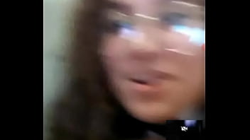 Julia mostrando suas solinhas em call