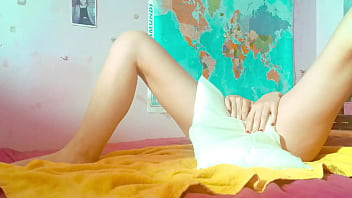 Ariel ortiz is left alone at home and since she is bored she masturbates with a cushion