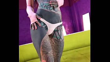 A little behind the scenes of a photoshoot how do you like the outfit #photoshoot #behindthescenes #outfit