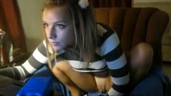 Amateur Blonde Hottie Playing With A Dildo Camg8 thumbnail