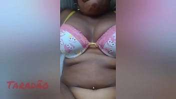 Gozando gostoso no rabo da puta