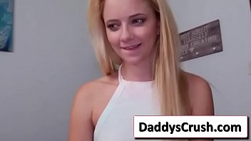 Blondie gorgeous girl in sex tape