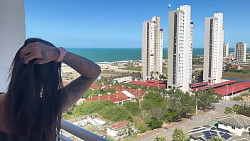 Visitei meu vizinho gostoso e deixei aquele pau bem branquinho