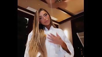 Mc mirella gostosa pra caralho