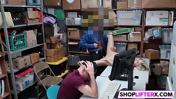 Boyfriend watchs gf paying her dues