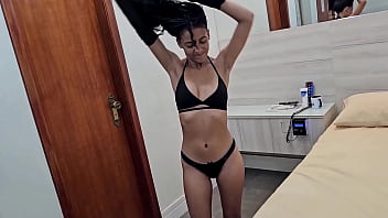 A novinha talitinha deixou jr doidera botar no cu a vontade na sua primeira vez no canal