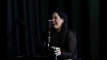 Tem 128cm De Bunda é Bissexual Mas Nem Toda Mulher Lhe Atrai E Seu Gosto De Homem é Que Tenha Pau Grande Pri Melancia Sheer Red thumbnail