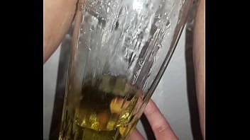 Pissbier Zapfen thumbnail