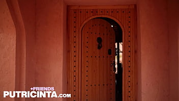 Putri cinta gets more hotter on a desert showing her sexy body