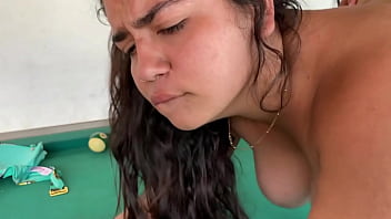 Le follo el coño a mi madrastra a ver que mi papa no esta en casa