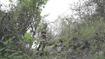 Follé a mi novia a la vista del publico en las montañas