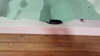 Isso sua safada pede mais pica na sua buceta quanto mais você pede mas eu fico cheio de tesão completinho no red