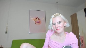 Hard dance in dress22