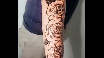 Olha o que eu fiz esses diasquem for do rj e quiser fazer tatuagem comigo chama na dm