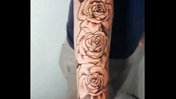 Olha o que eu fiz esses diasquem for do rj e quiser fazer tatuagem comigo chama na dm