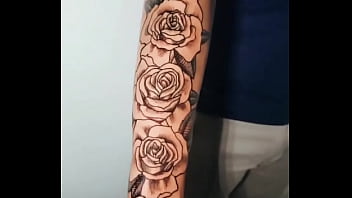 Olha o que eu fiz esses diasquem for do rj e quiser fazer tatuagem comigo chama na dm