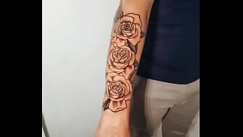 Olha o que eu fiz esses diasquem for do rj e quiser fazer tatuagem comigo chama na dm