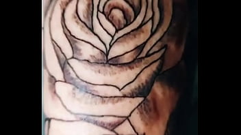 Olha o que eu fiz esses diasquem for do rj e quiser fazer tatuagem comigo chama na dm