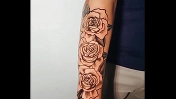 Olha o que eu fiz esses diasquem for do rj e quiser fazer tatuagem comigo chama na dm