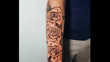 Olha o que eu fiz esses diasquem for do rj e quiser fazer tatuagem comigo chama na dm